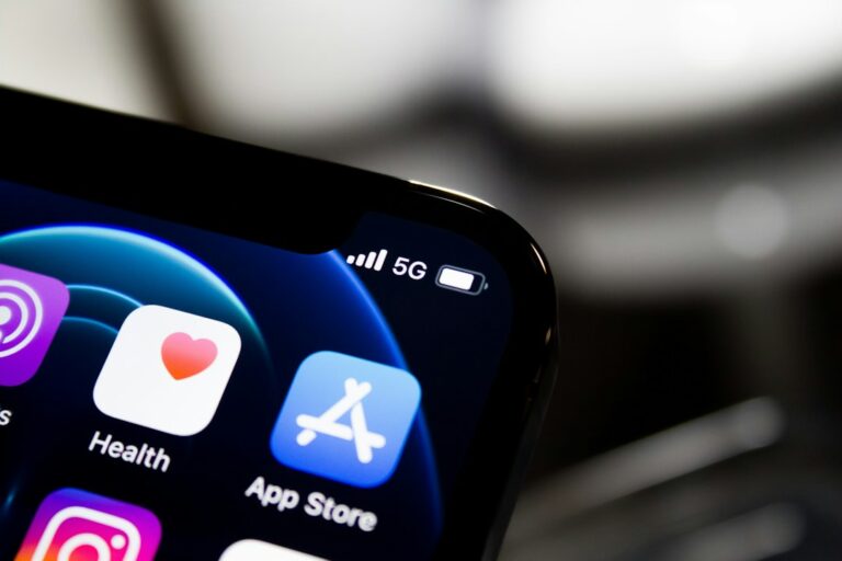 Teléfono móvil con aplicaciones para gestionar el almacenamiento